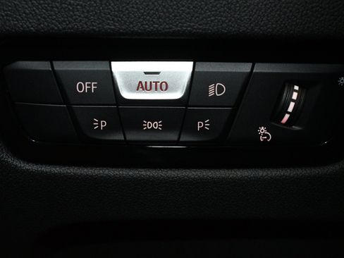Used 2025 BMW M2 w/ Lighting Package RWD image 43