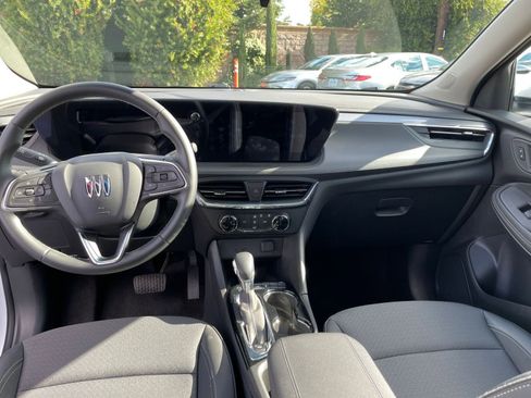 Used 2025 Buick Encore GX Preferred image 27