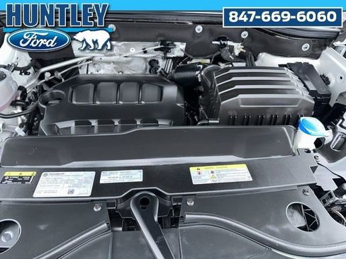 Used 2024 Volkswagen Atlas SEL Premium R-Line image 8