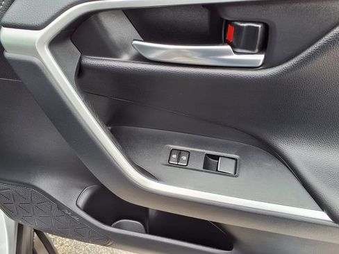 Used 2019 Toyota RAV4 Limited AWD/4WD image 27