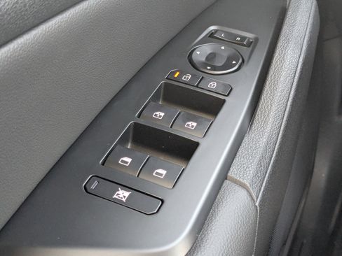 New 2026 Kia Sportage EX FWD image 37