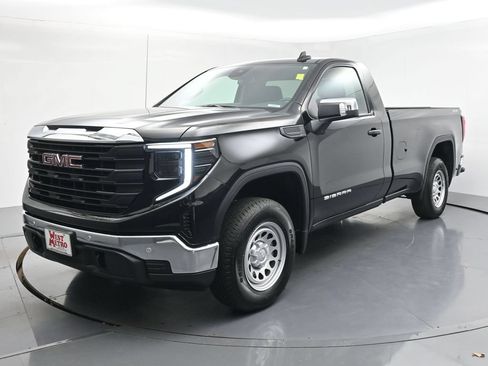 Used 2024 GMC Sierra 1500 Pro w/ Convenience Package AWD/4WD image 3