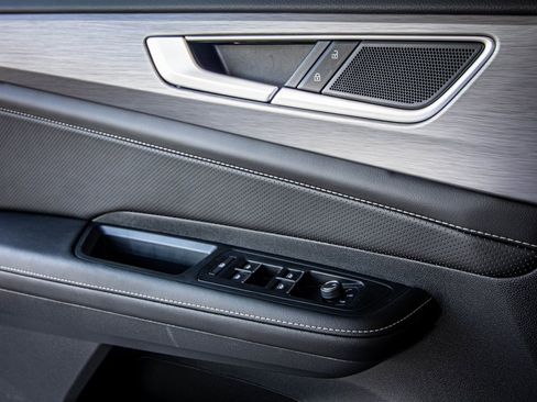 New 2026 Volkswagen Atlas Cross Sport SE image 27