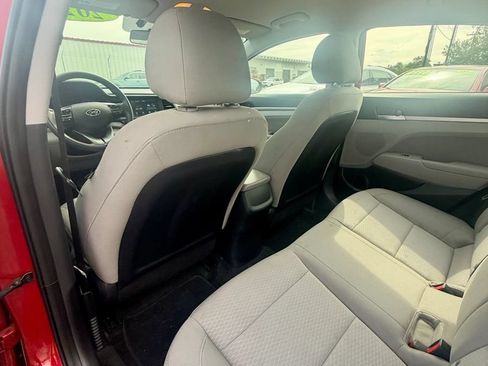 Used 2020 Hyundai Elantra SEL FWD image 21