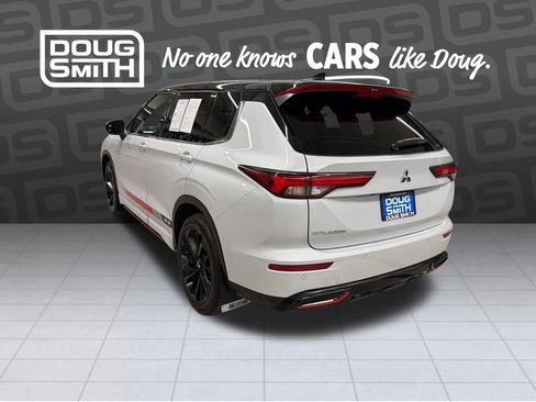 Used 2024 Mitsubishi Outlander Ralliart image 3