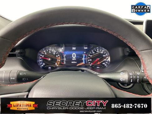 Used 2024 Jeep Compass Trailhawk w/ Trailhawk Convenience Group image 17