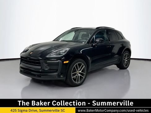 Used 2022 Porsche Macan AWD/4WD image 1