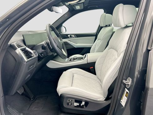 Certified 2026 BMW X5 sDrive40i w/ Climate Comfort Package image 18