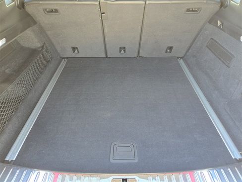 Used 2024 Porsche Cayenne S image 28