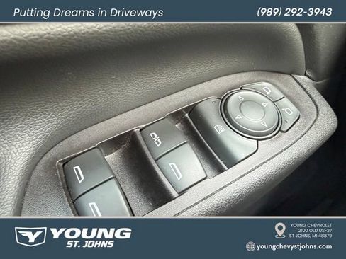 Used 2020 Chevrolet Equinox LT w/ Driver Convenience Package FWD image 24
