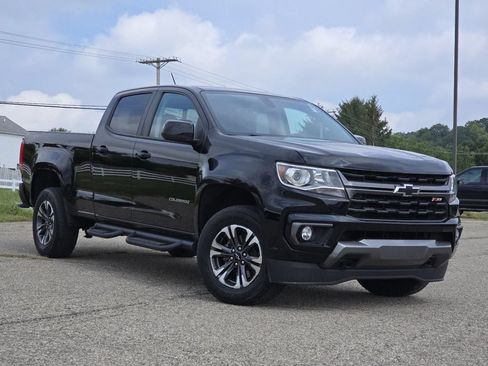 Used 2022 Chevrolet Colorado Z71 AWD/4WD image 2
