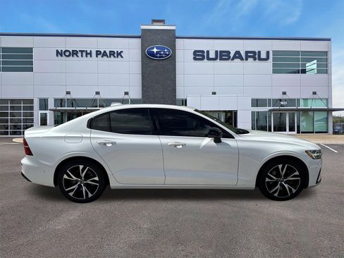 Used 2023 Volvo S60 B5 Plus w/ Climate Package FWD image 2