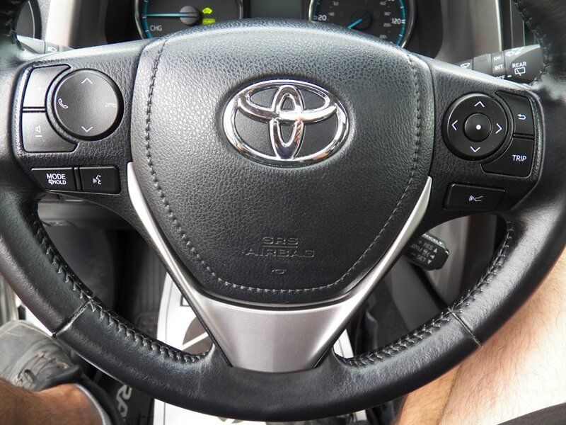 Used 2016 Toyota RAV4 Limited w/ Advanced Technology Package AWD/4WD image 22