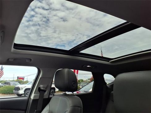 Used 2023 Chevrolet Blazer LT w/ Sound & Technology Package image 18