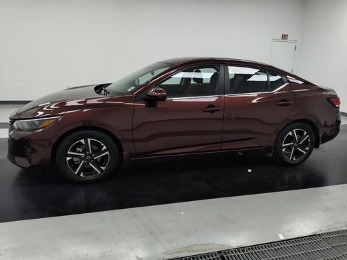 Used 2025 Nissan Sentra SV w/ All-Weather Package FWD image 2