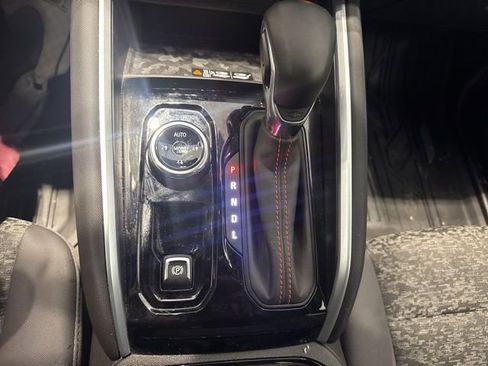 Certified 2023 Chevrolet Colorado Z71 w/ Z71 Convenience Package 2 image 24