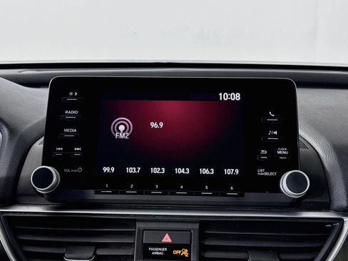 Used 2018 Honda Accord LX image 14