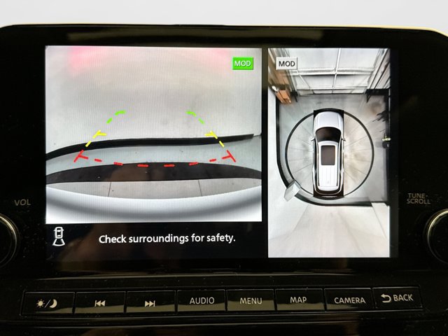Used 2023 Nissan Pathfinder Platinum AWD/4WD image 16
