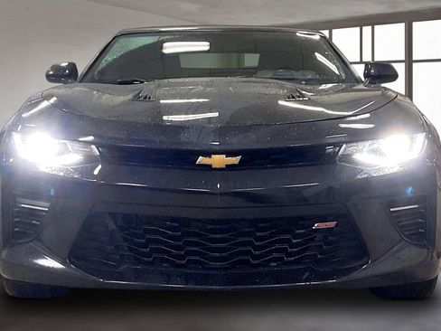Used 2017 Chevrolet Camaro SS image 3