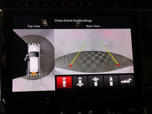 Used 2023 Jeep Grand Cherokee Limited w/ Luxury Tech Group II image 42