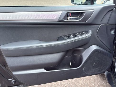 Used 2016 Subaru Outback 2.5i Premium image 17