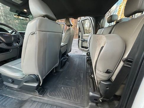 Used 2022 Ford F250 XL w/ Power Equipment Group image 31
