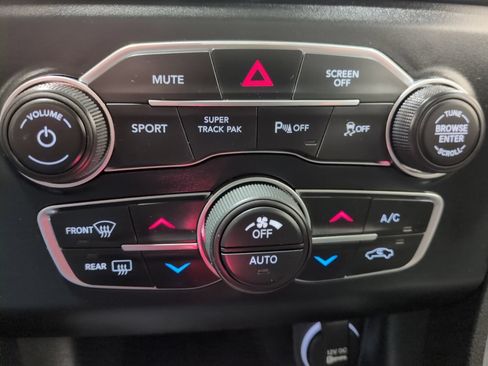 Used 2018 Dodge Charger GT w/ Blacktop Package AWD/4WD image 24