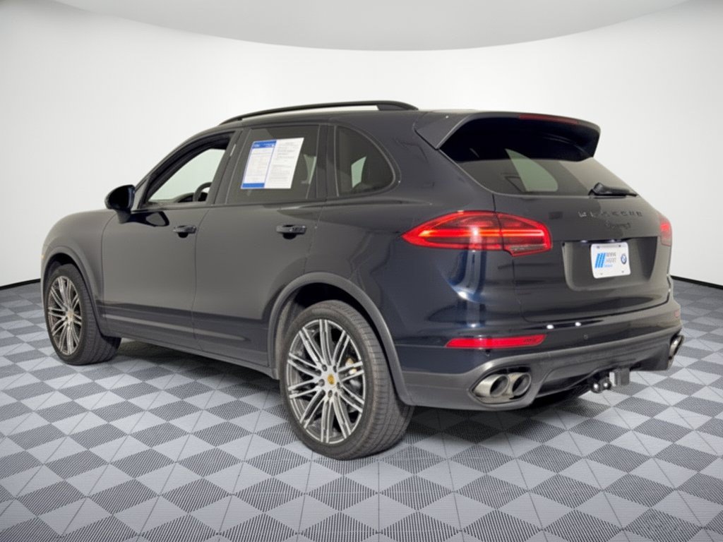 Used 2017 Porsche Cayenne S AWD/4WD image 3