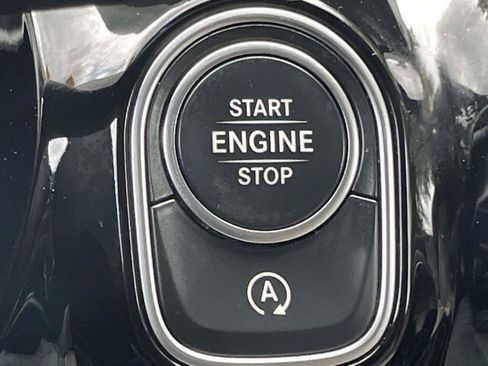 Used 2022 Mercedes-Benz GLA 250 4MATIC image 38