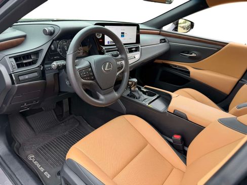 Used 2024 Lexus ES 350 w/ Premium Package FWD image 12