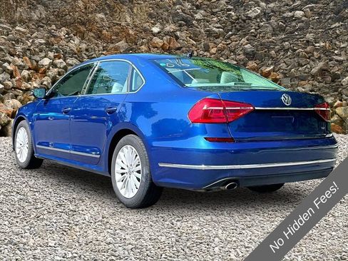 Used 2016 Volkswagen Passat 1.8T SE FWD image 11