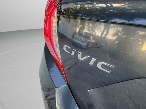 Used 2018 Honda Civic EX-L image 32