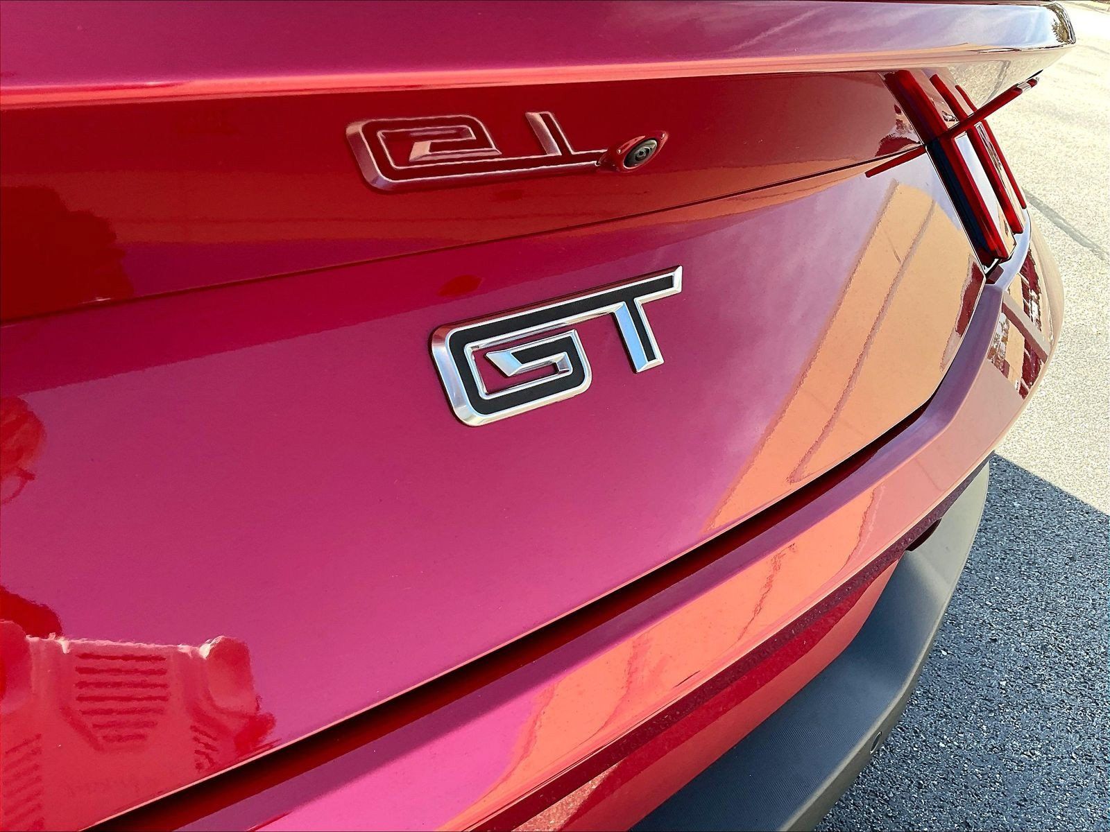 Used 2024 Ford Mustang GT RWD image 25