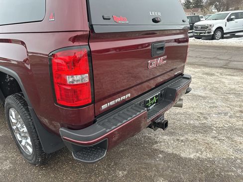 Used 2017 GMC Sierra 2500 Denali w/ Duramax Plus Package image 22