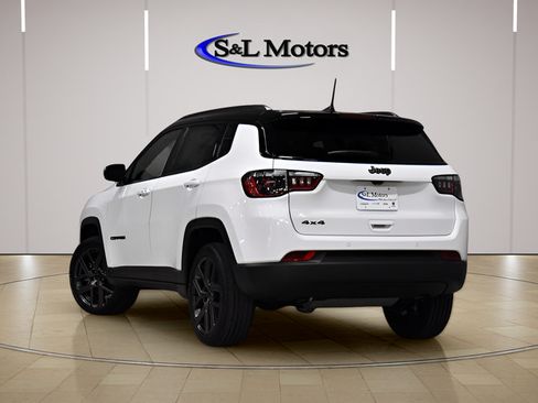 New 2026 Jeep Compass Limited w/ Sun, Sound & Navigation Group AWD/4WD image 4