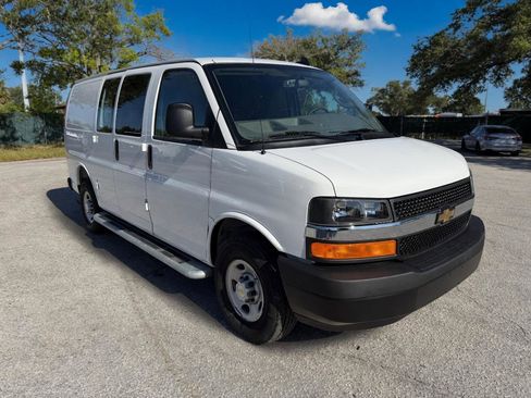 Used 2025 Chevrolet Express 2500 w/ Driver Convenience Package RWD image 2