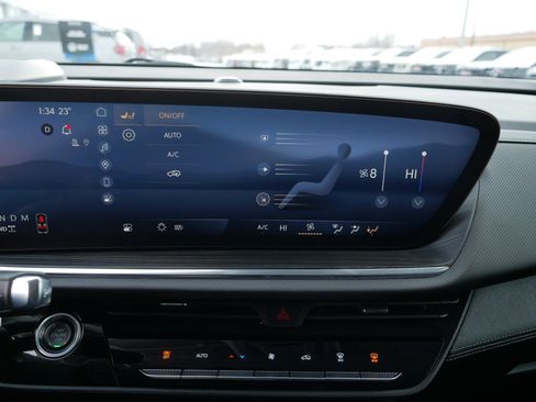 Used 2025 Buick Envision Preferred image 23