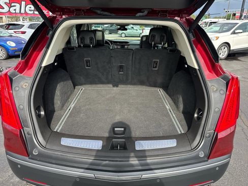 Used 2017 Cadillac XT5 Premium Luxury w/ LPO, Wheel Lock Package AWD/4WD image 8