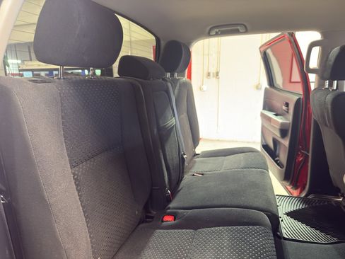 Used 2013 Toyota Tundra 4x4 CrewMax image 26