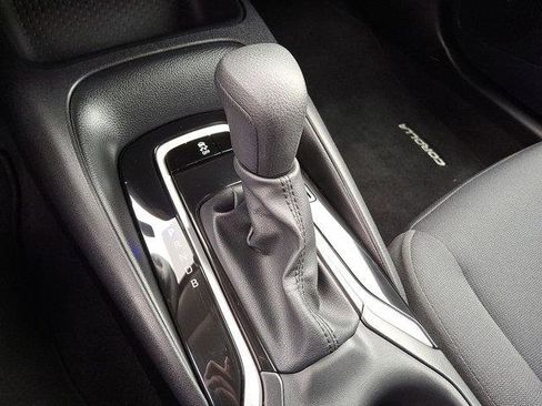 Certified 2025 Toyota Corolla LE image 14