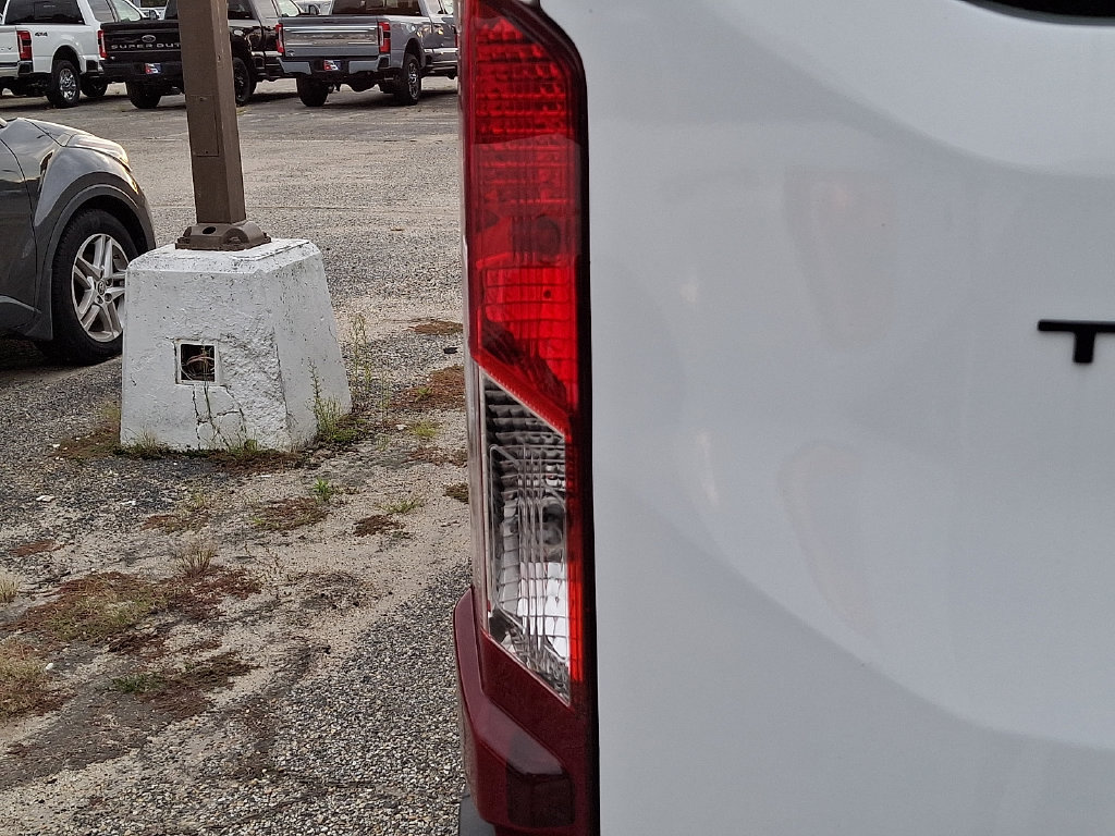 Used 2026 Ford Transit 350 XLT RWD image 9