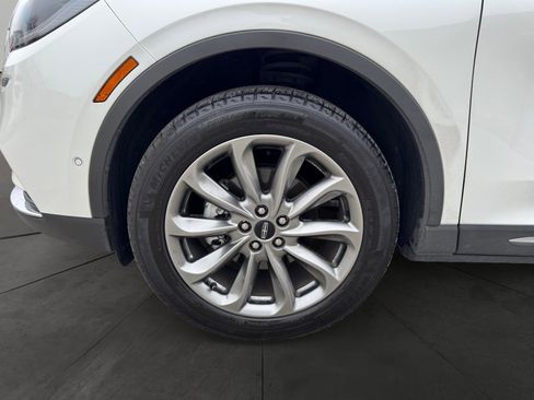 Used 2022 Lincoln Corsair FWD w/ Premium Package image 14