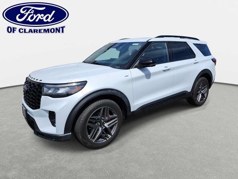 New 2026 Ford Explorer ST-Line w/ ST-Line Street Pack AWD/4WD image 1