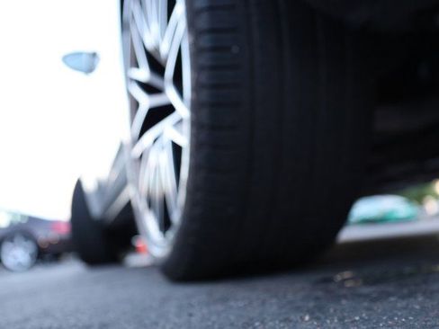 Used 2023 Porsche Macan S image 61