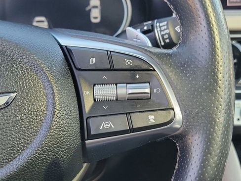 Used 2022 Genesis G70 3.3T image 19