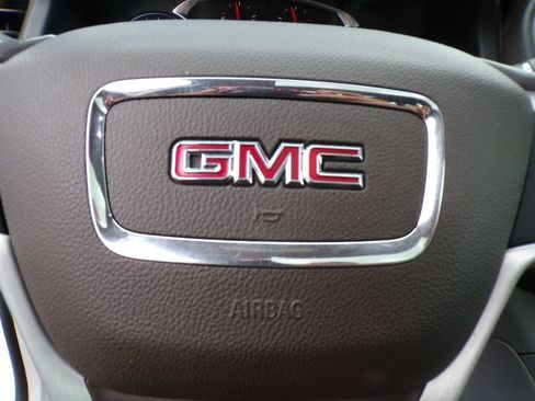 Used 2019 GMC Acadia SLT AWD/4WD image 32