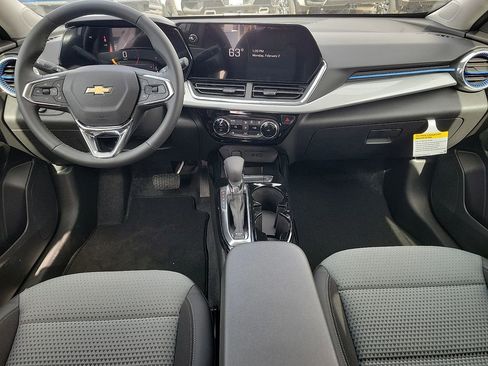 New 2026 Chevrolet Trax LT w/ Driver Confidence Package image 17
