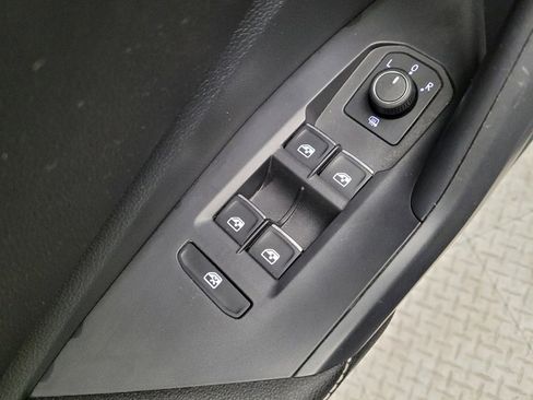 Used 2024 Volkswagen Jetta SE w/ Black Wheel Package FWD image 27