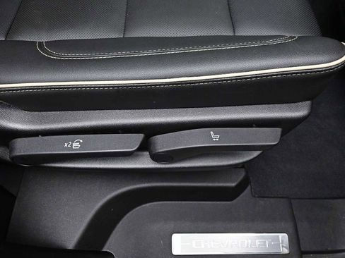Used 2021 Chevrolet Tahoe Premier w/ Premium Package AWD/4WD image 65