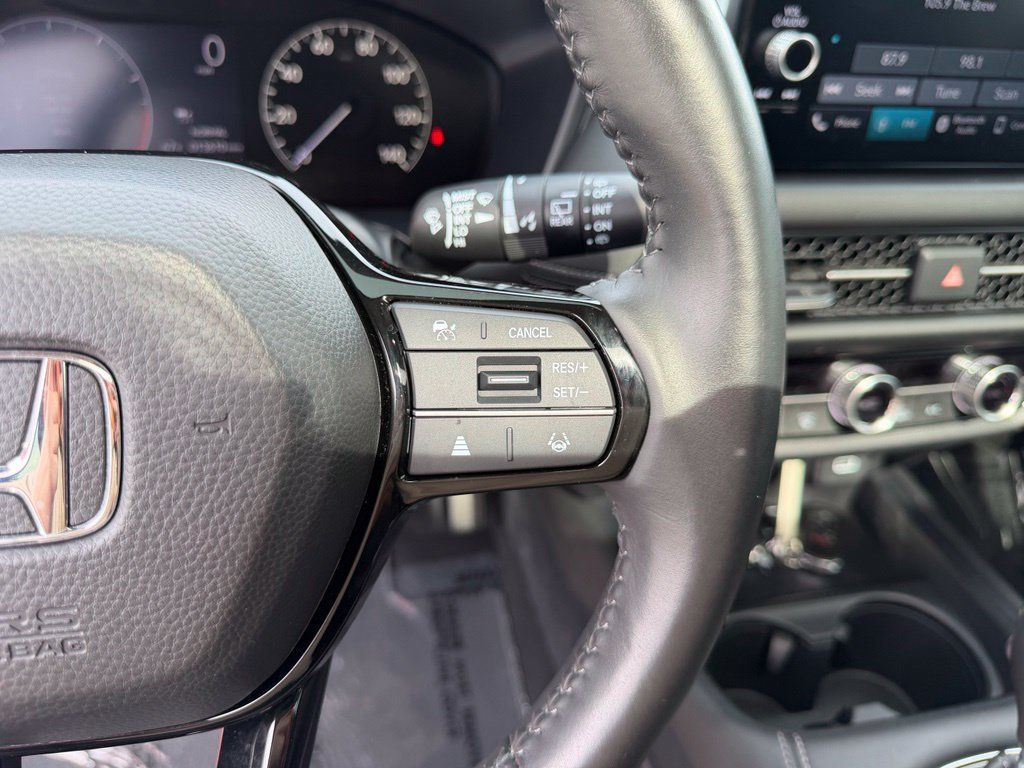 Used 2024 Honda HR-V EX-L image 17